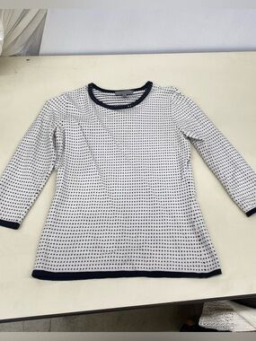 Women’s White and Black Patterned Long Sleeve Top
